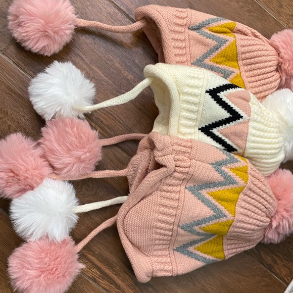 Winter hats Beanie with pom pom BUNDLE 3 HATS - Picture 3 of 4